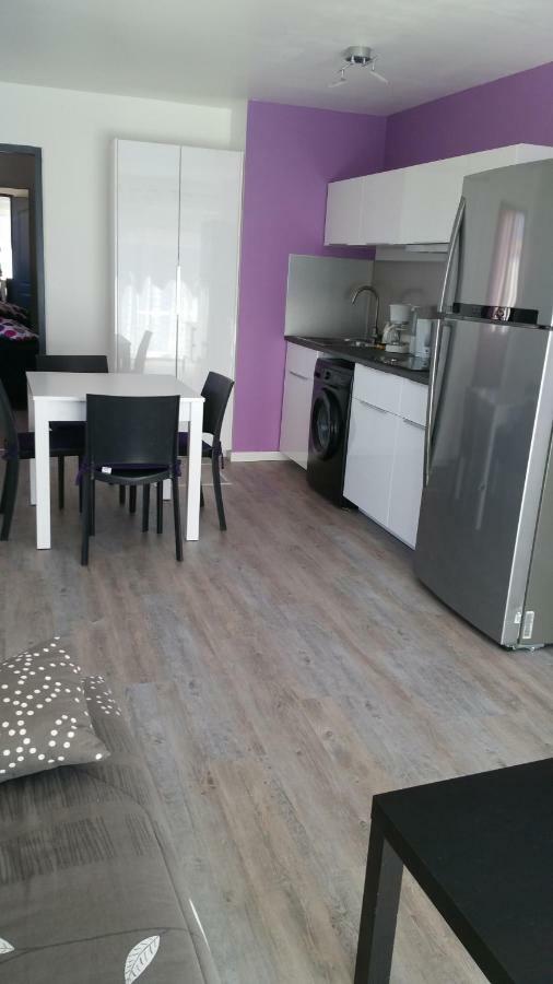 Gite De Larmonys Gigean Exteriör bild